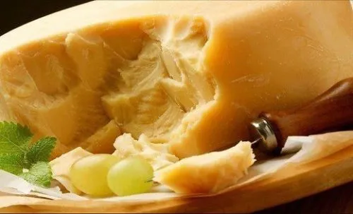 фотография продукта Домашний сыр Джюгас из козьего молока